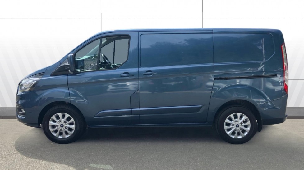 Ford Transit Custom 300 L1 Diesel Fwd 2.0 EcoBlue 130ps Low Roof Limited Van - Image 4