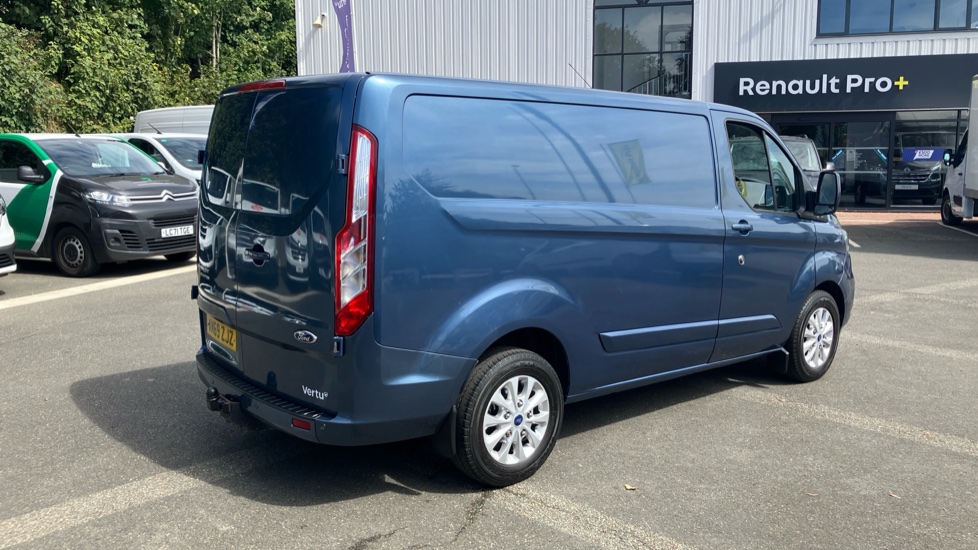 Ford Transit Custom 300 L1 Diesel Fwd 2.0 EcoBlue 130ps Low Roof Limited Van - Image 10
