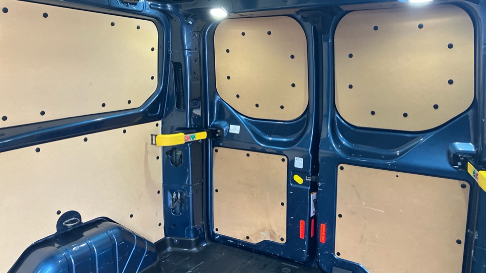 Ford Transit Custom 300 L1 Diesel Fwd 2.0 EcoBlue 130ps Low Roof Limited Van - Image 14