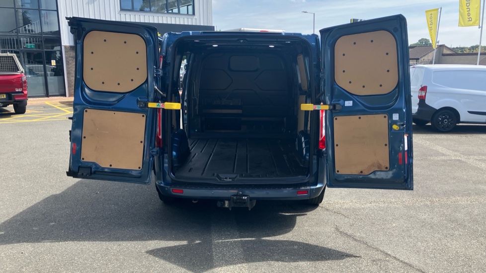 Ford Transit Custom 300 L1 Diesel Fwd 2.0 EcoBlue 130ps Low Roof Limited Van - Image 43