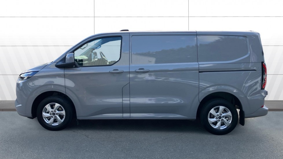 Ford Transit Custom E-320 L1 Rwd 100kW 65kWh H1 Van Limited Auto - Image 4