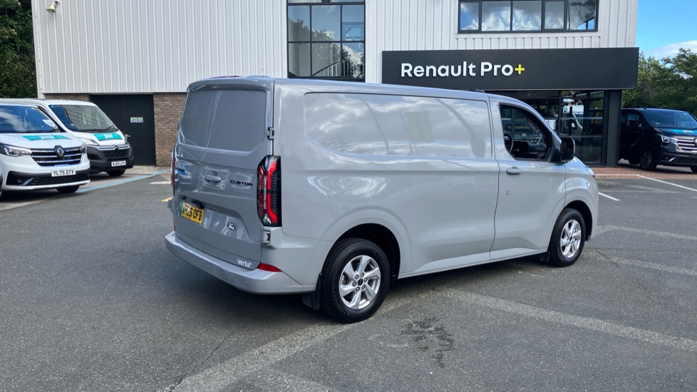 Ford Transit Custom E-320 L1 Rwd 100kW 65kWh H1 Van Limited Auto - Image 10