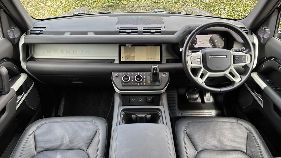 Land Rover Defender 3.0 D250 XS Edition 110 5dr Auto Diesel Estate - Image 9
