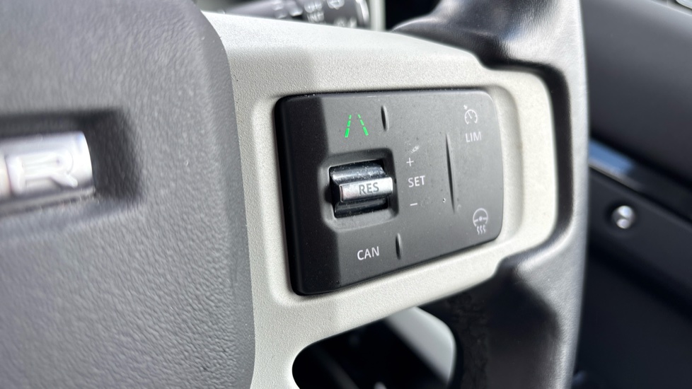 Land Rover Defender 3.0 D250 XS Edition 110 5dr Auto Diesel Estate - Image 24