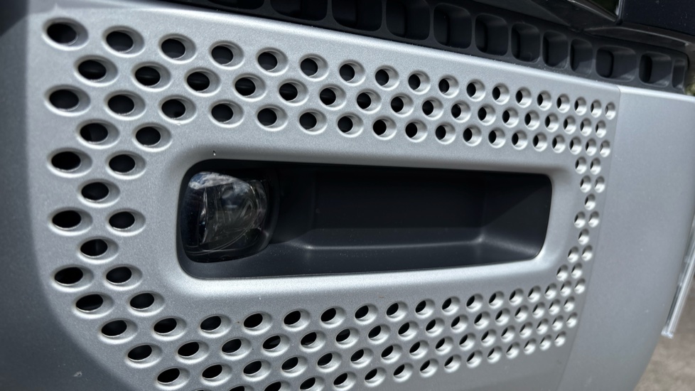 Land Rover Defender 3.0 D250 XS Edition 110 5dr Auto Diesel Estate - Image 38