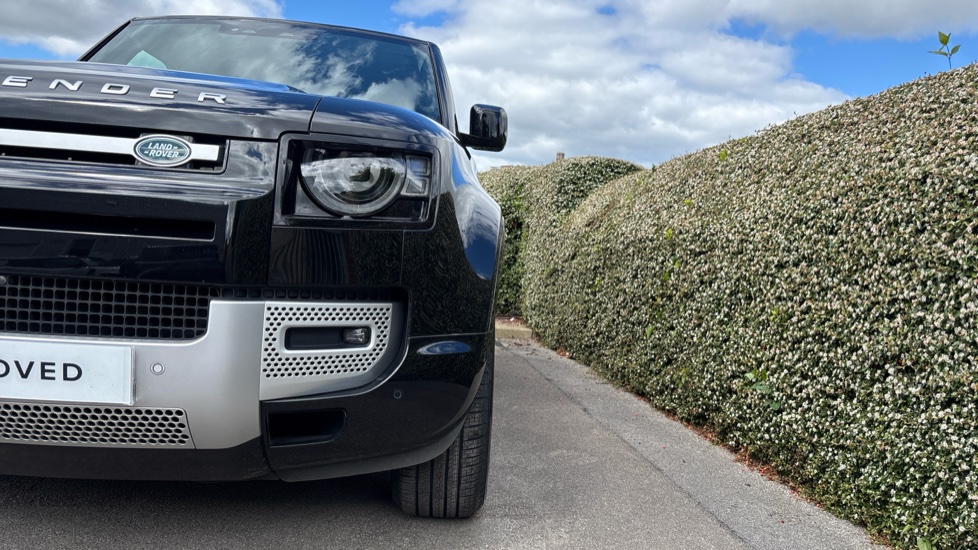 Land Rover Defender 3.0 D250 XS Edition 110 5dr Auto Diesel Estate - Image 39