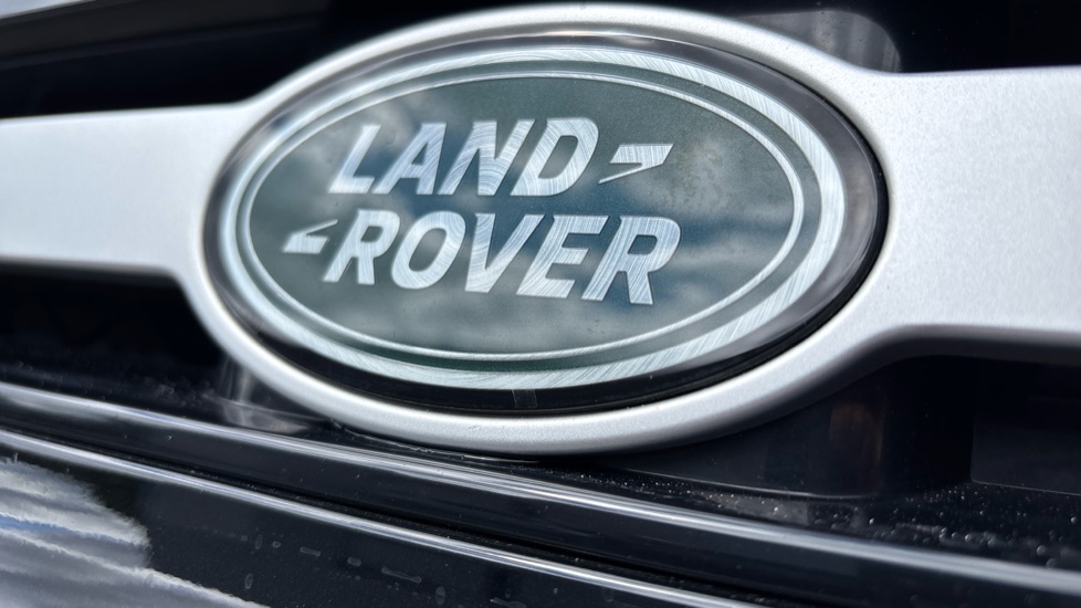 Land Rover Defender 3.0 D250 XS Edition 110 5dr Auto Diesel Estate - Image 40