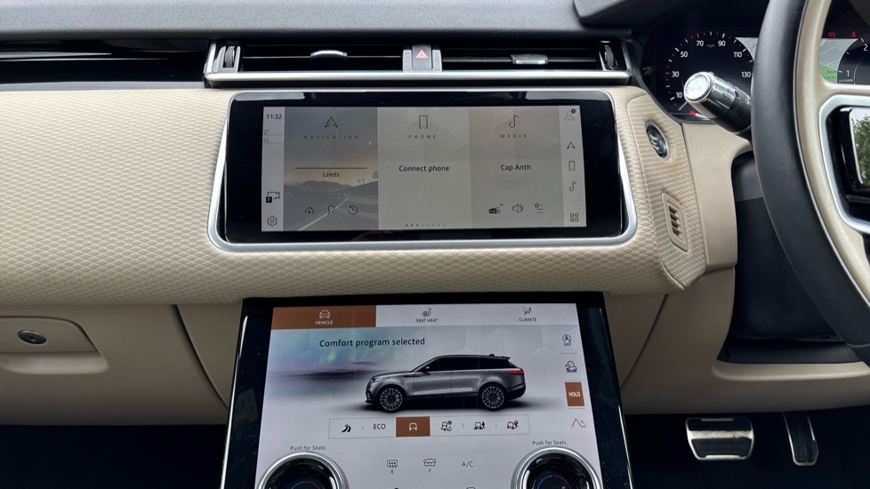 Land Rover Range Rover Velar 2.0 D200 Edition 5dr Auto Diesel Estate - Image 14