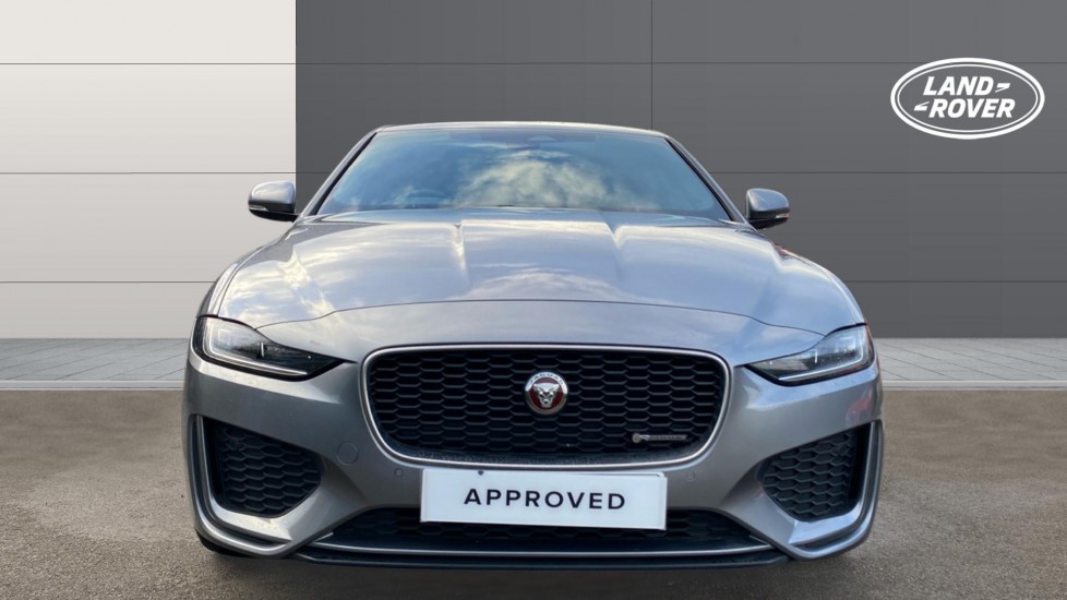 Jaguar XE 2.0 D200 R-Dynamic SE 4dr Auto Diesel Saloon - Image 7