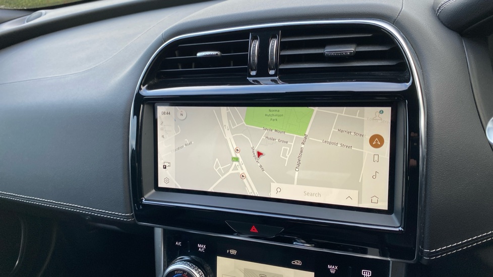 Jaguar XE 2.0 D200 R-Dynamic SE 4dr Auto Diesel Saloon - Image 11