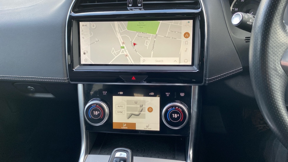 Jaguar XE 2.0 D200 R-Dynamic SE 4dr Auto Diesel Saloon - Image 14