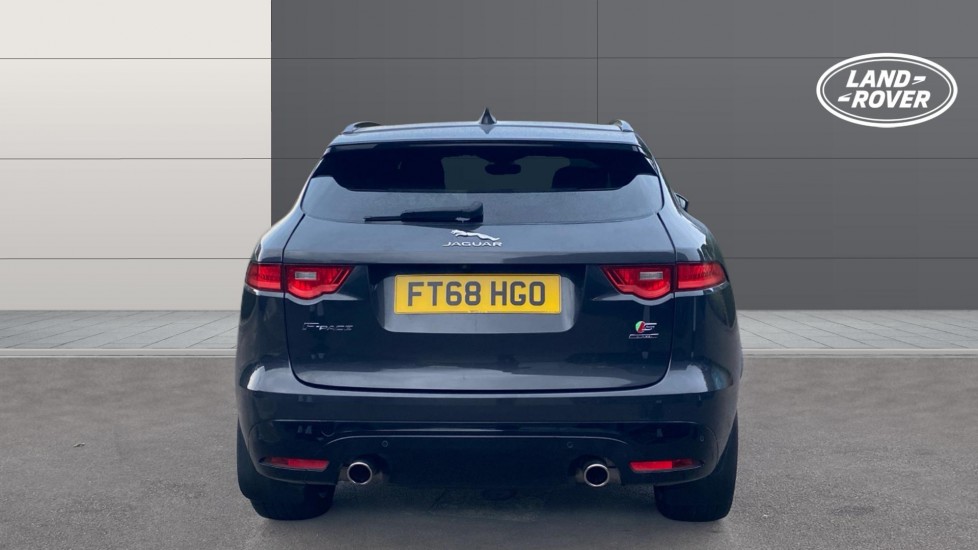 Jaguar F-Pace 3.0d V6 S 5dr Auto AWD Diesel Estate - Image 6