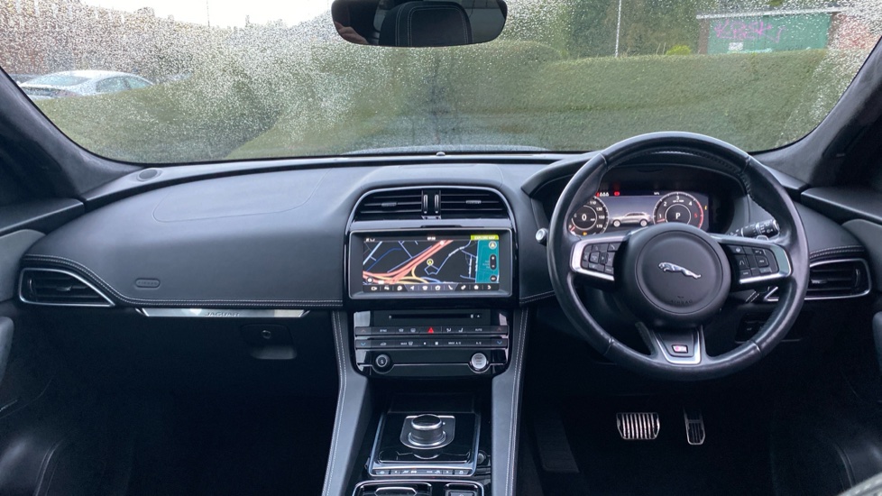 Jaguar F-Pace 3.0d V6 S 5dr Auto AWD Diesel Estate - Image 9