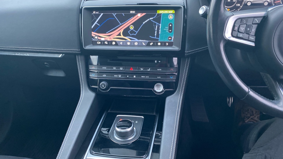 Jaguar F-Pace 3.0d V6 S 5dr Auto AWD Diesel Estate - Image 14