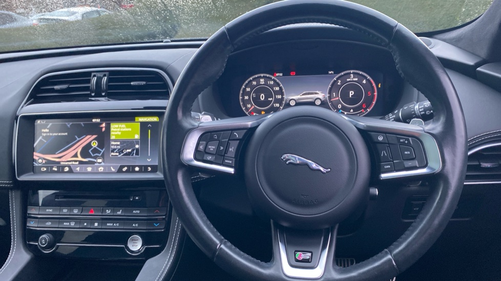 Jaguar F-Pace 3.0d V6 S 5dr Auto AWD Diesel Estate - Image 15