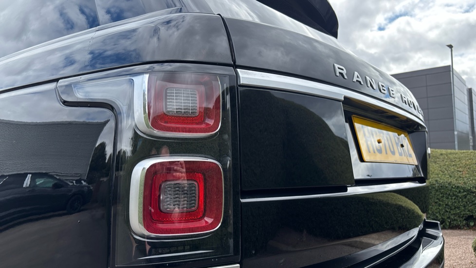 Land Rover Range Rover 3.0 SDV6 Westminster 4dr Auto Diesel Estate - Image 19