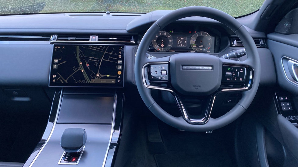 Land Rover Range Rover Velar 2.0 P400e Dynamic SE 5dr Auto Estate - Image 9