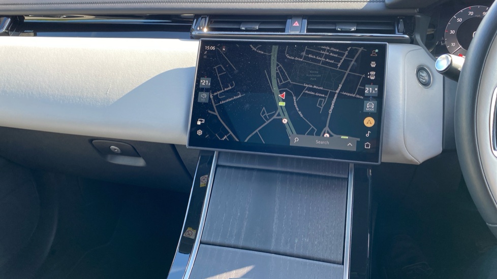 Land Rover Range Rover Velar 2.0 D200 MHEV Autobiography 5dr Auto [Revised] Diesel Estate - Image 14