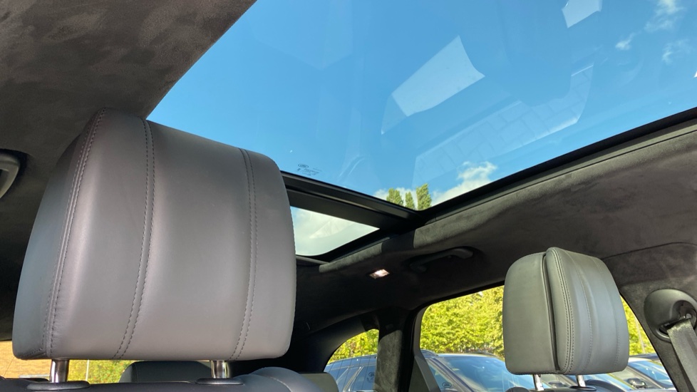 Land Rover Range Rover Velar 2.0 D200 MHEV Autobiography 5dr Auto [Revised] Diesel Estate - Image 21