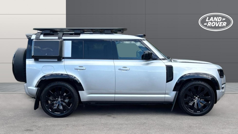 Land Rover Defender 2.0 P400e XS Edition 110 5dr Auto Estate - Image 5