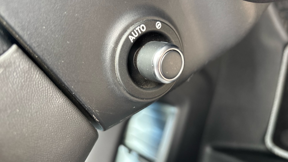 Land Rover Defender 2.0 P400e XS Edition 110 5dr Auto Estate - Image 38