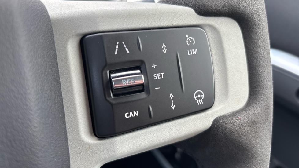 Land Rover Defender 2.0 P400e XS Edition 110 5dr Auto Estate - Image 43
