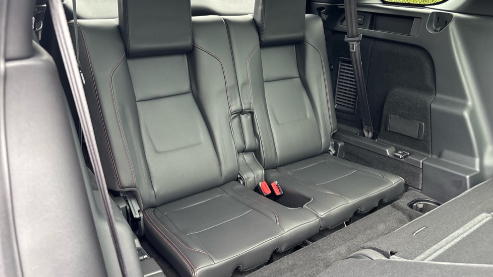 Land Rover Discovery Sport 2.0 P200 R-Dynamic SE 5dr Auto Petrol Station Wagon - Image 39