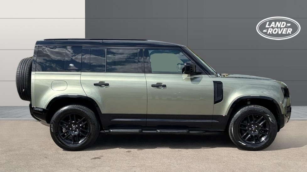 Land Rover Defender 3.0 D250 X-Dynamic SE 110 5dr Auto Diesel Estate - Image 5