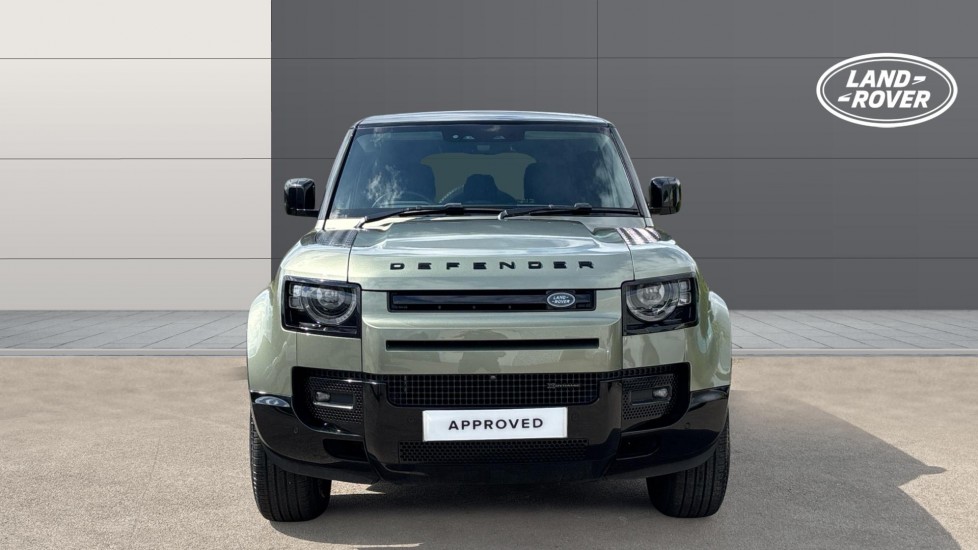 Land Rover Defender 3.0 D250 X-Dynamic SE 110 5dr Auto Diesel Estate - Image 7