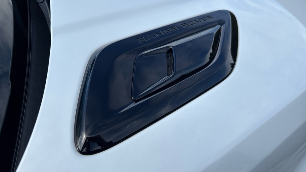 Land Rover Range Rover Sport 3.0 SDV6 Autobiography Dynamic 5dr Auto [7 Seat] Diesel Estate - Image 39