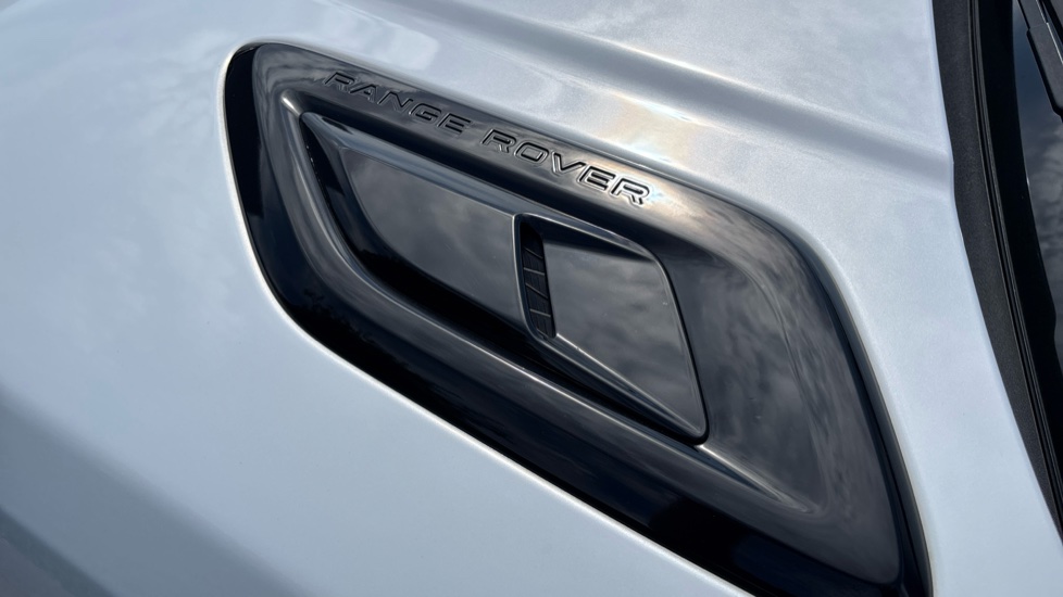 Land Rover Range Rover Sport 3.0 SDV6 Autobiography Dynamic 5dr Auto [7 Seat] Diesel Estate - Image 42