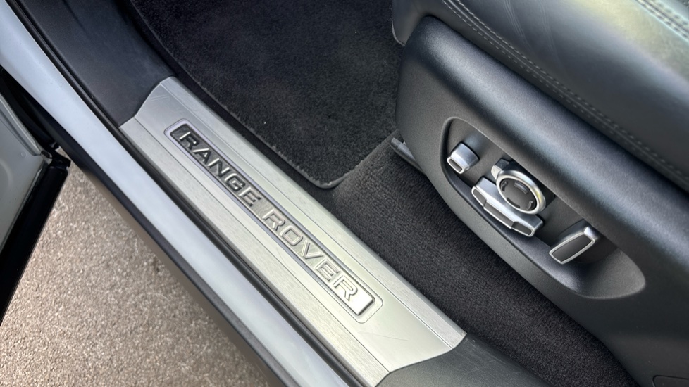 Land Rover Range Rover Sport 3.0 SDV6 Autobiography Dynamic 5dr Auto [7 Seat] Diesel Estate - Image 44