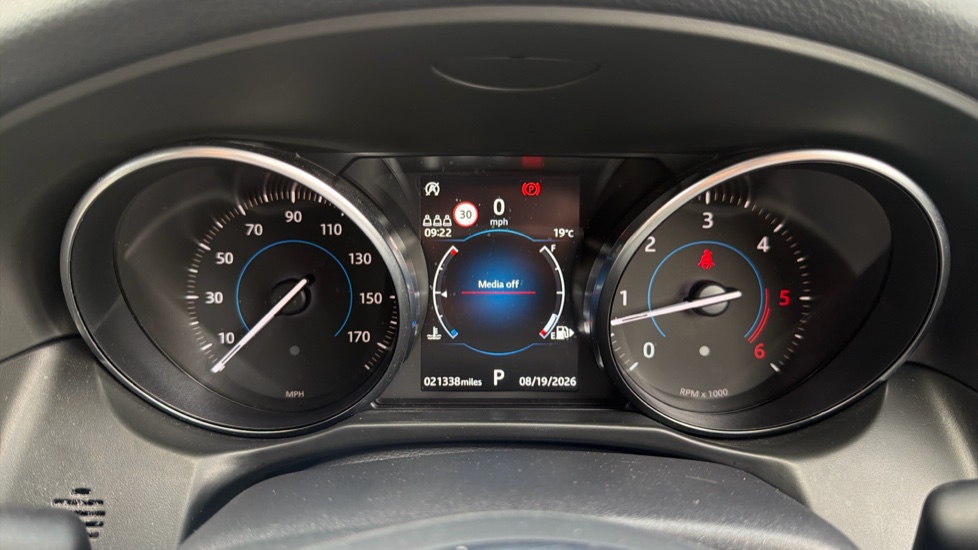 Jaguar XF 2.0d [180] R-Sport 4dr Auto Diesel Saloon - Image 16