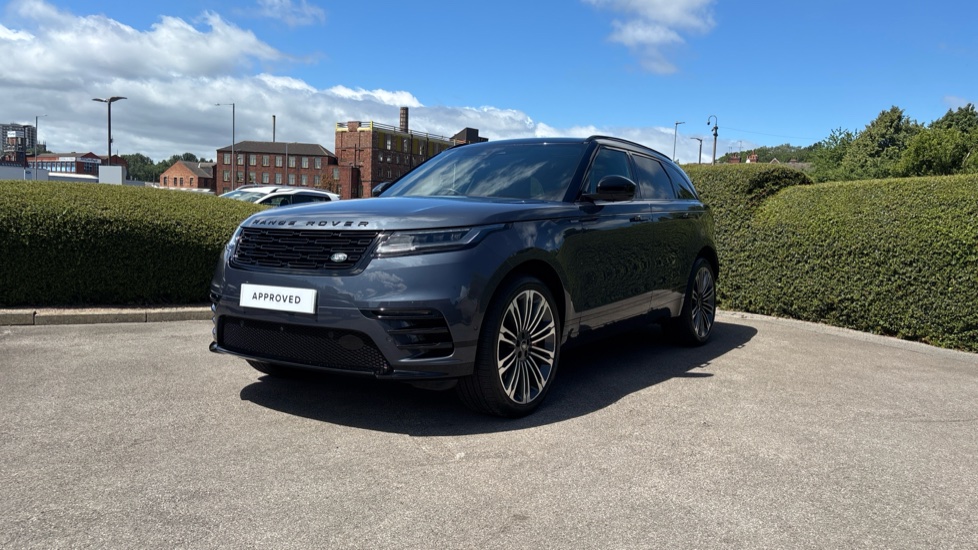 Land Rover Range Rover Velar 3.0 P400 MHEV Dynamic HSE 5dr Auto Petrol Estate - Image 45