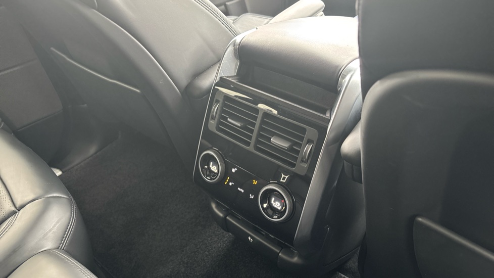 Land Rover Range Rover Sport 3.0 SDV6 Autobiography Dynamic 5dr Auto Diesel Estate - Image 18