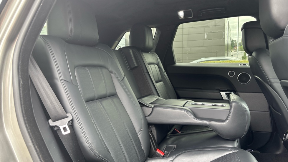 Land Rover Range Rover Sport 3.0 SDV6 Autobiography Dynamic 5dr Auto Diesel Estate - Image 29