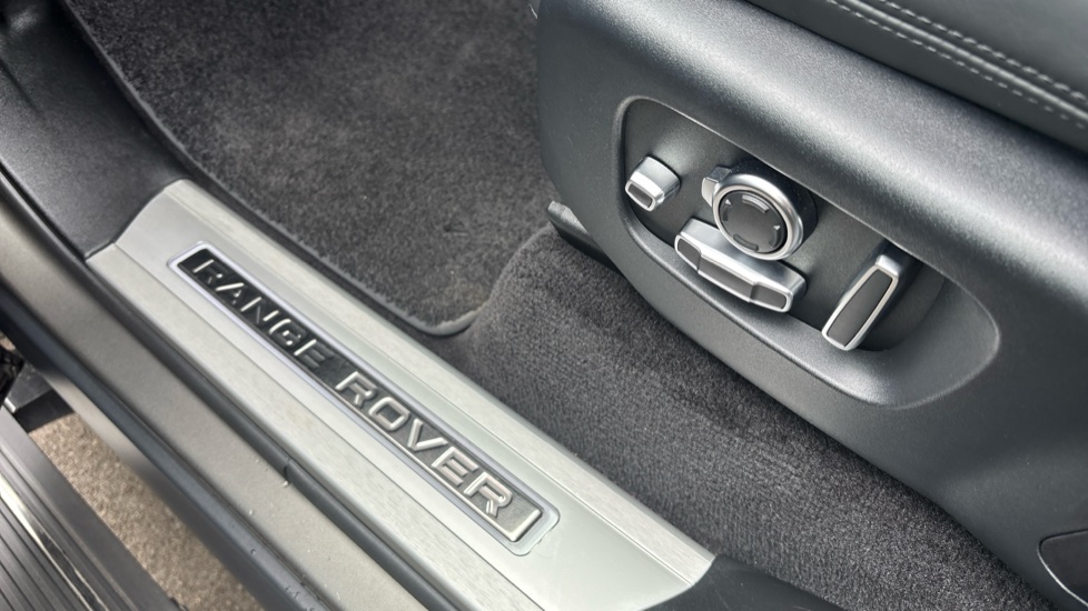 Land Rover Range Rover Sport 3.0 SDV6 Autobiography Dynamic 5dr Auto Diesel Estate - Image 45