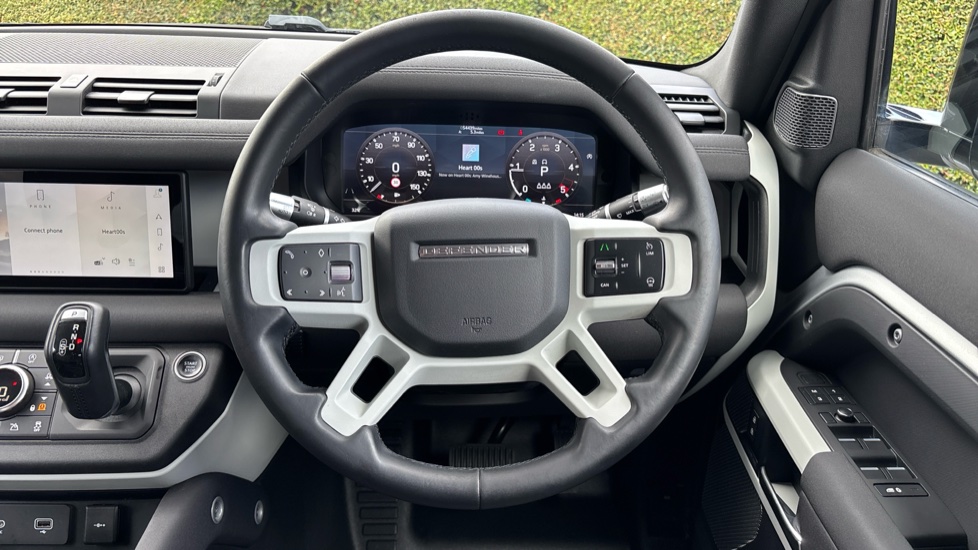 Land Rover Defender 2.0 D240 First Edition 110 5dr Auto Diesel Estate - Image 15