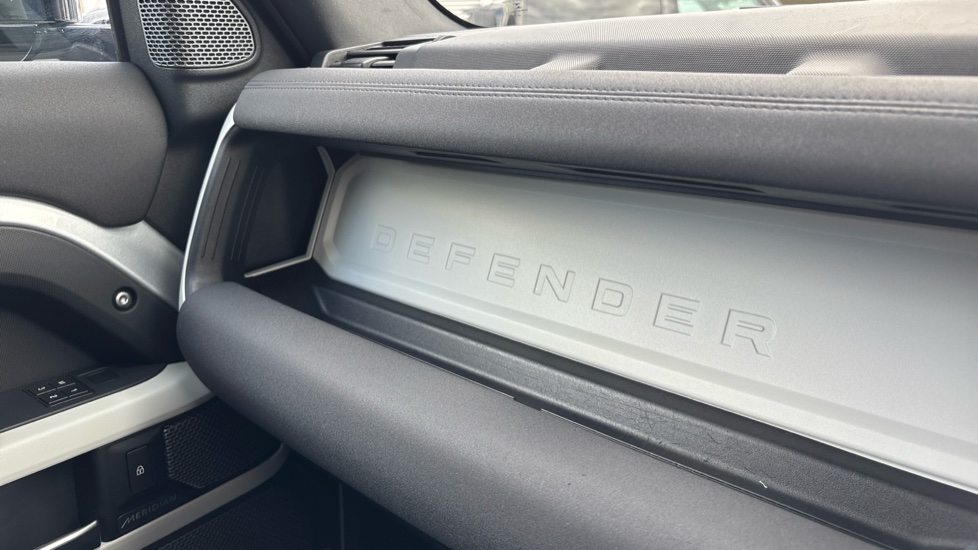 Land Rover Defender 2.0 D240 First Edition 110 5dr Auto Diesel Estate - Image 23