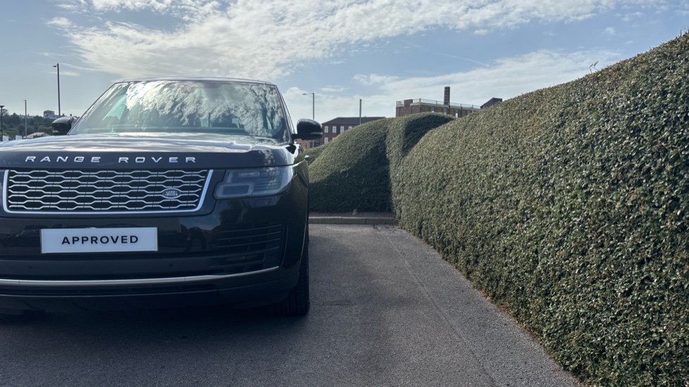 Land Rover Range Rover 4.4 SDV8 Vogue SE 4dr Auto Diesel Estate - Image 35