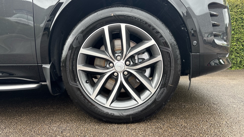Land Rover Discovery Sport 1.5 P270e Landmark 5dr Auto [5 Seat] Station Wagon - Image 8
