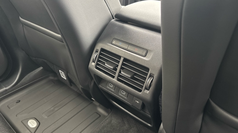 Land Rover Discovery Sport 1.5 P270e Landmark 5dr Auto [5 Seat] Station Wagon - Image 18