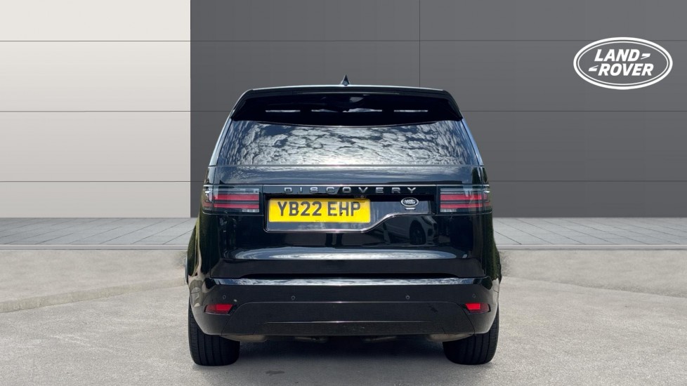 Land Rover Discovery 3.0 D300 R-Dynamic SE 5dr Auto Diesel Station Wagon - Image 6