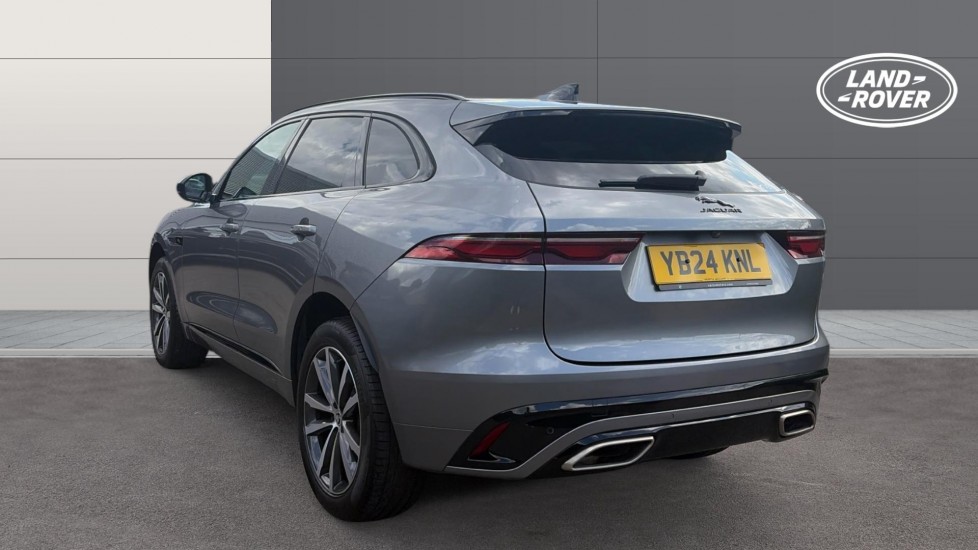 Jaguar F-Pace 3.0 D300 R-Dynamic SE Black 5dr Auto AWD Diesel Estate - Image 2