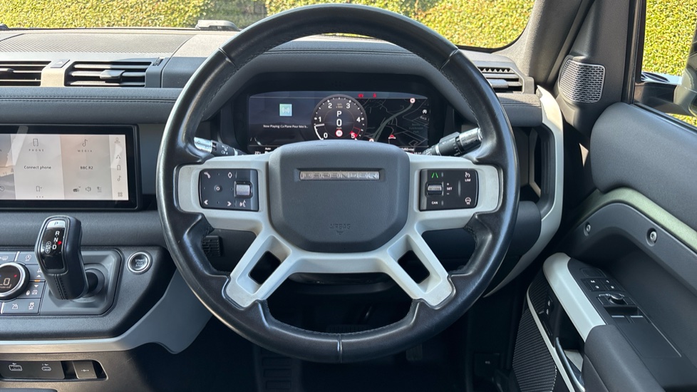 Land Rover Defender 3.0 D250 First Edition 90 3dr Auto [6 Seat] Diesel Estate - Image 15