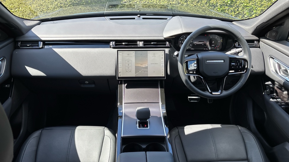 Land Rover Range Rover Velar 2.0 D200 MHEV Dynamic SE 5dr Auto Diesel Estate - Image 9