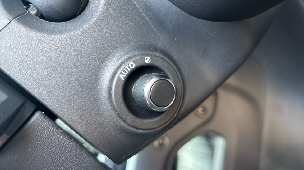 Land Rover Defender 4.4 P635 Octa 110 5dr Auto Petrol Estate - Image 43