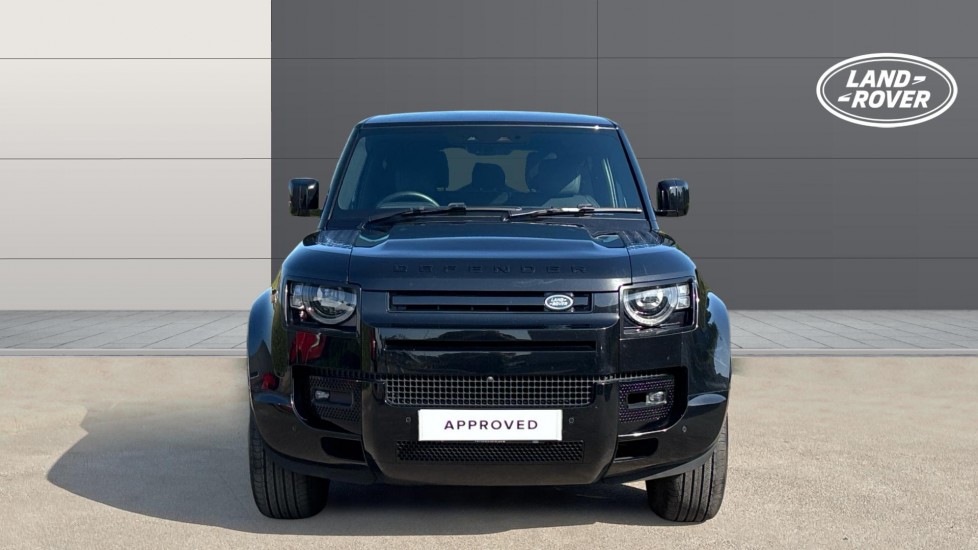 Land Rover Defender 3.0 D300 X-Dynamic HSE 90 3dr Auto Diesel Estate - Image 7