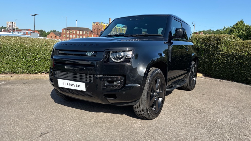 Land Rover Defender 3.0 D300 X-Dynamic HSE 90 3dr Auto Diesel Estate - Image 35