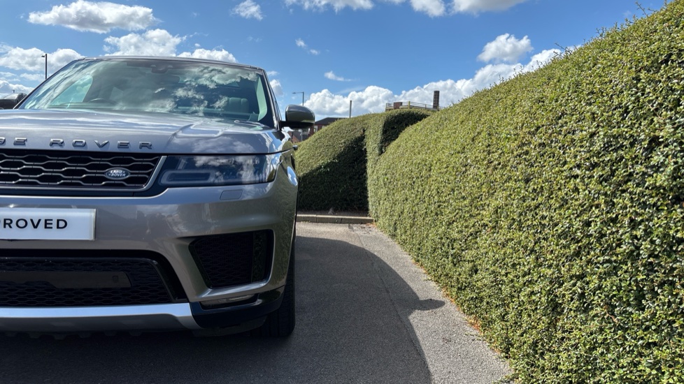Land Rover Range Rover Sport 3.0 D300 HSE Silver 5dr Auto Diesel Estate - Image 31